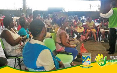 EL EPA CAPACITA A VENDEDORES DE LA GALERÍA DE PUEBLO NUEVO
